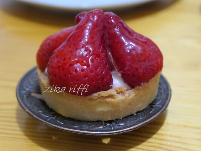 Tartelettes aux fraises et à la crème amandines