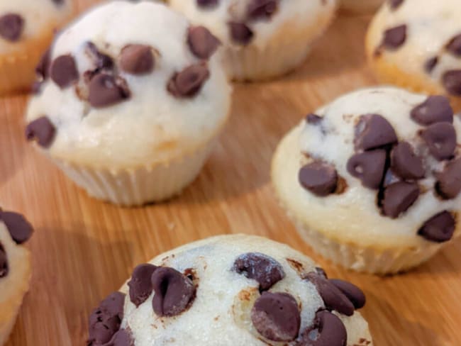 Mini muffins aux pépites de chocolat pour café gourmand