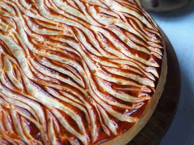 Galette des rois noix de coco et fruits de la passion