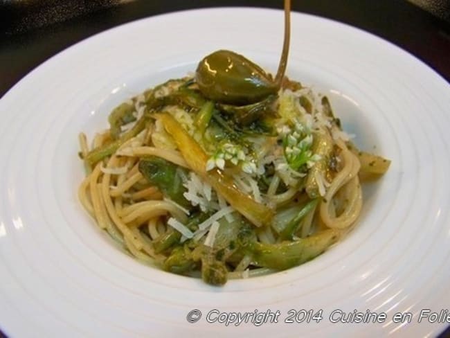 Spaghettis à la puntarelle ou chicorée de Catalogne