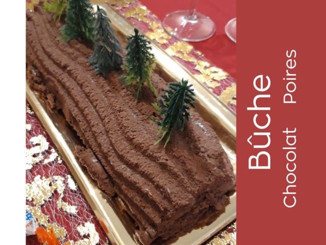 Bûche aux poires, mousse chocolat sur base de biscuit croustillant