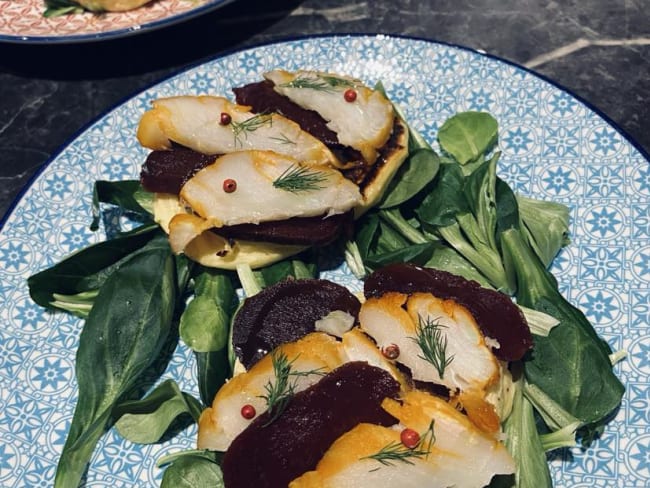 Blinis de pommes de terre à la muscade, haddock et betterave