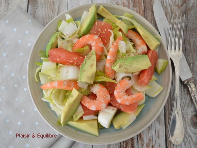 Salade d’endives aux crevettes, avocat et pamplemousse