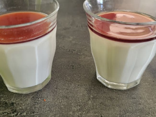 Panna cotta au jus de grenades