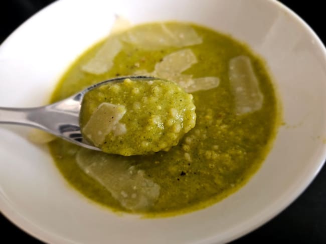 Velouté de brocoli aux tendres perles de blé