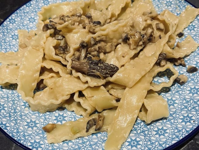 Pâtes aux champignons, crème fraîche et parmesan