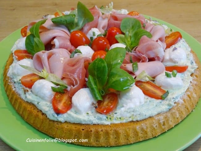 Crostada di Pasqua au pesto d'ail des ours, mozzarella et Jambon de Parme