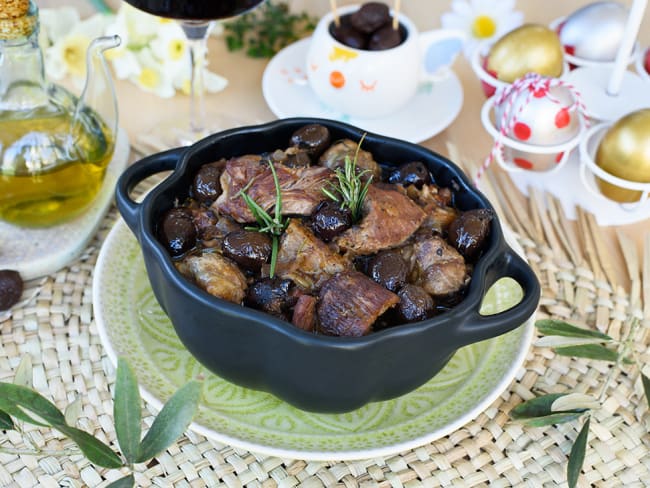 Agneau mijoté aux olives de Nyons