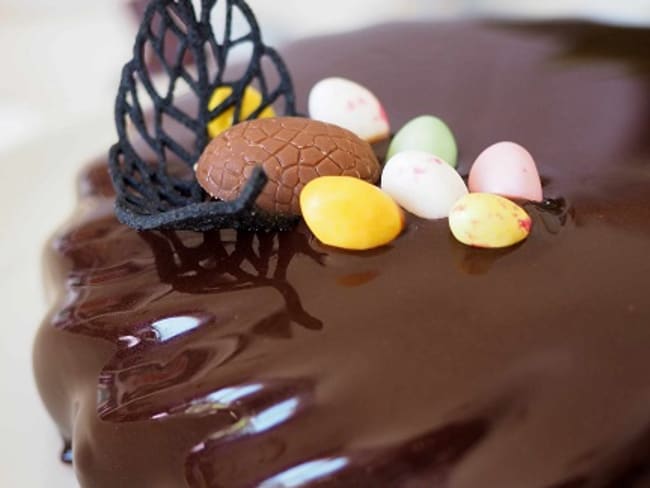 Entremets de Pâques au gianduja très peu sucré