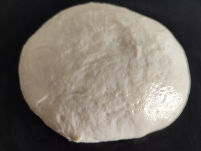 Pâte à pizza prête en 15 minutes