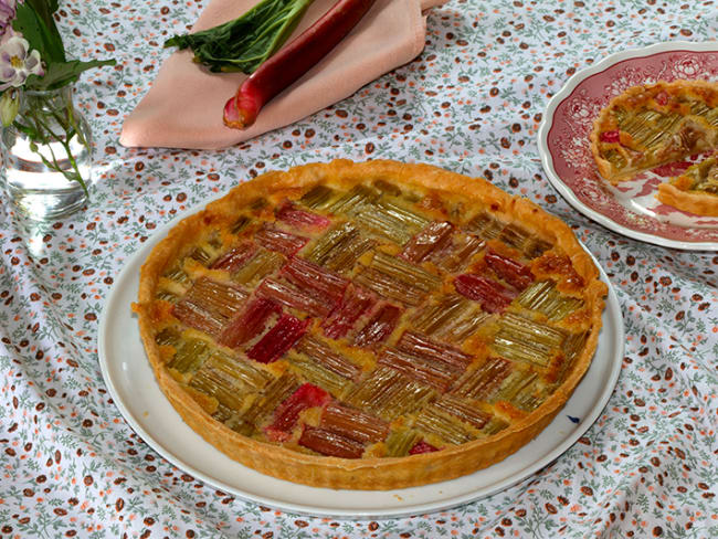 Tarte à la rhubarbe et crème d'amande