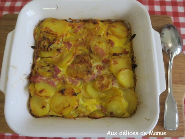 Tortilla de patata au jambon et tomates séchées