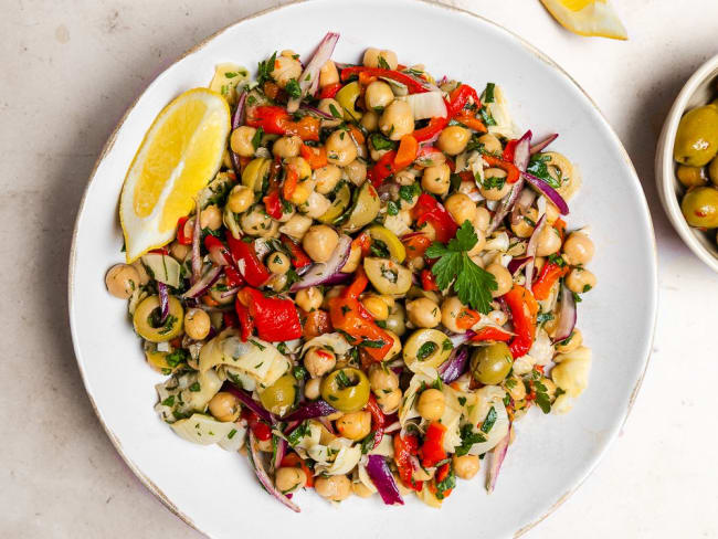 Salade de pois chiches et légumes marinés