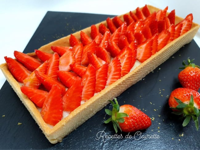 Tarte aux fraises classique sur fond de crème pâtissière