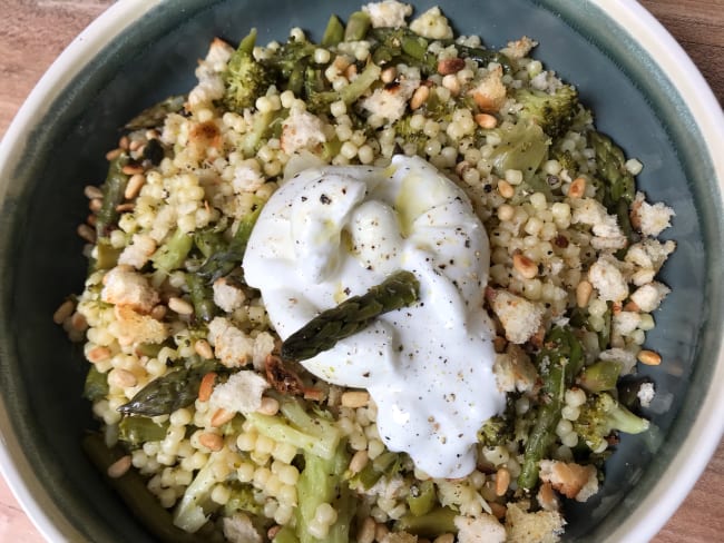 Fregola aux asperges et burrata