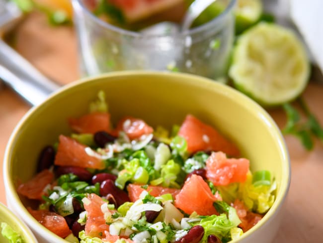 Salade de sucrine pomelo et haricots rouge et sa vinaigrette à la coriandre