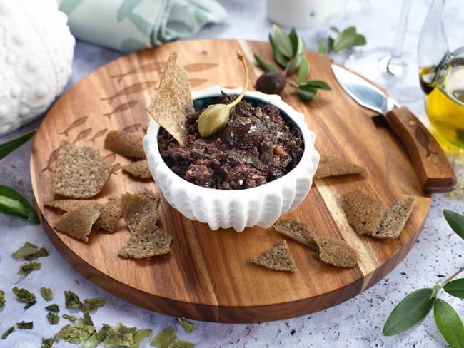 Tartare de tapenade et d'algues au vinaigre de cidre