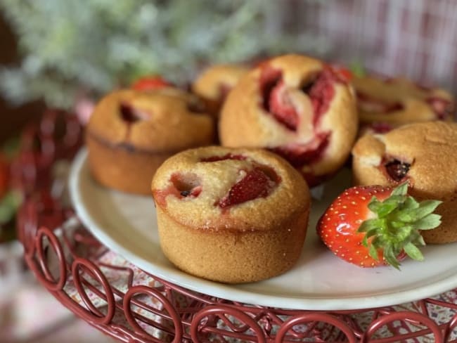 Financiers aux fraises fraîches