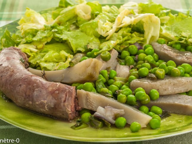 Poêlée de saucisse de canard aux petits pois et artichauts