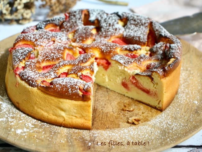 Gâteau fromager au skyr, fraises et citron vert