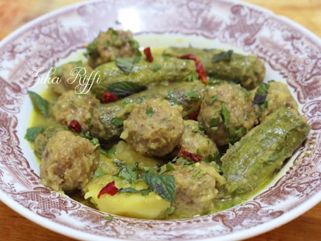 TAJINE DE COURGETTES FARCIES ET BOULETTES FRITES EN SAUCE BLANCHE À LA MENTHE FRAÎCHE- DOLMA JRAYWET