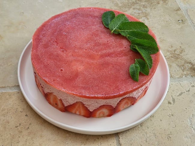 Bavarois à la fraise, biscuit à l’amande