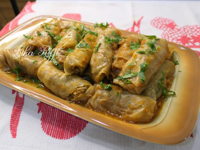 Dolma kromb ou feuilles de chou farcies au blanc de poulet