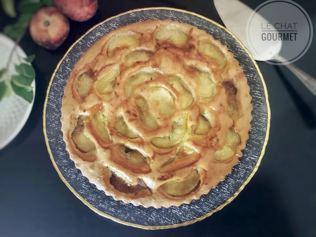 Tarte suisse aux pêches, un dessert mi-tarte mi-gâteau