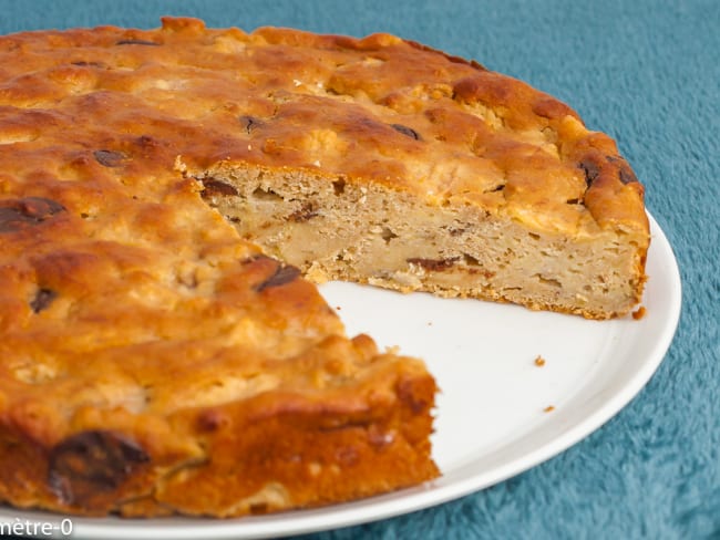 Gâteau du matin à la compote de pommes, aux bananes et aux farines de pois chiches et de petit épeautre