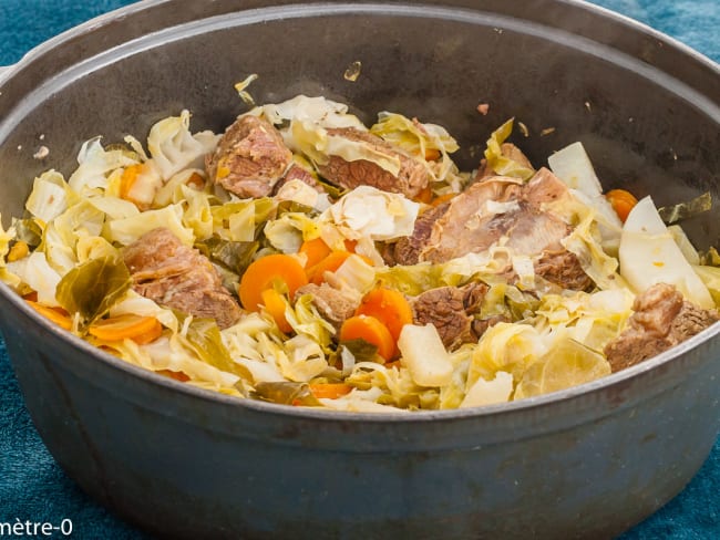 Pot au feu aux légumes de printemps