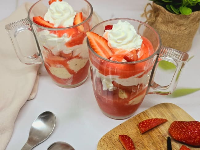 Liégeois à la fraise, le dessert frais et gourmand