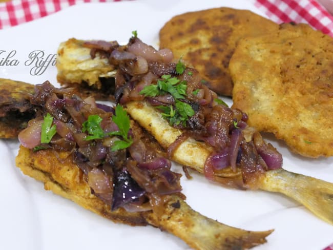 Hout mcharmel - poisson sar frit aux oignons confits caramélisés au vinaigre