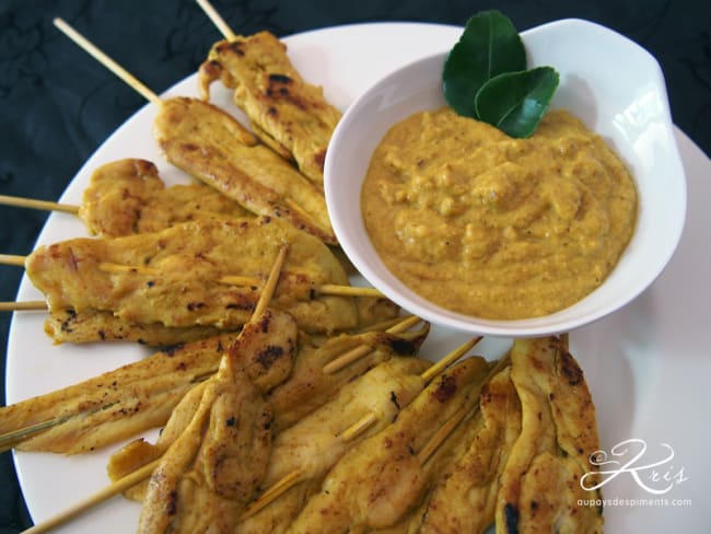 Brochettes de poulet satay sauce au cacahuètes