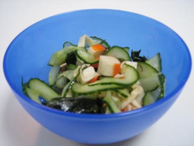 Salade de Surimi, Concombre et Algue Wakame