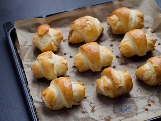 Minis croissants apéritifs - Recette des minis croissants apéritif bacon et fromage de chèvre pour l'apéritif