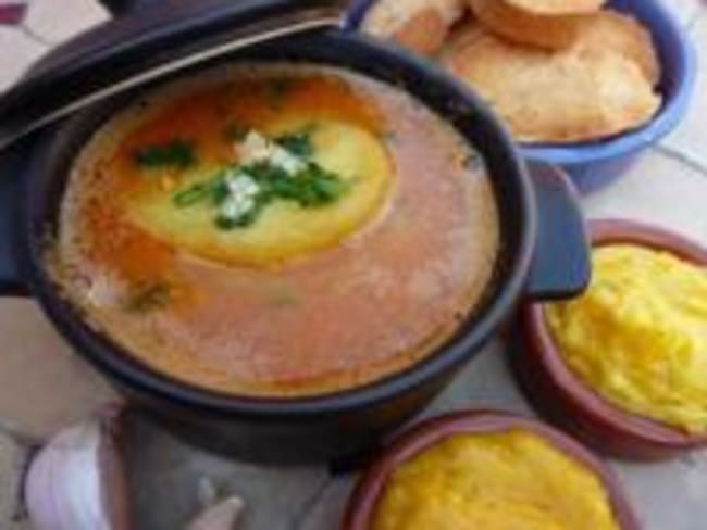 Soupe de Poisson et ses Deux Rouilles