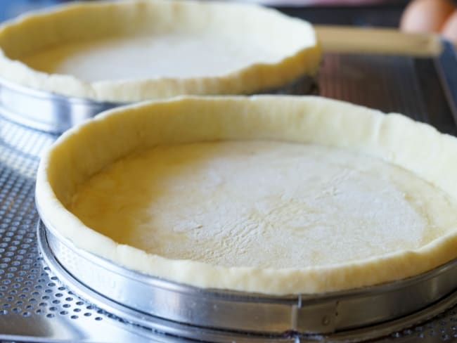 Foncer un cercle à pâtisserie