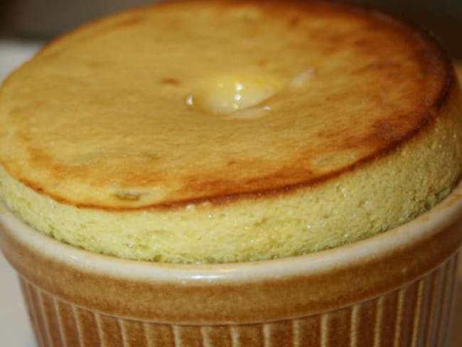 Soufflé à la Rhubarbe, sauce Chocolat blanc