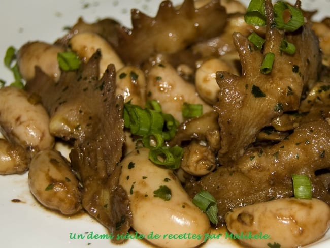 Testicules et crêtes de coq à l'asiatique