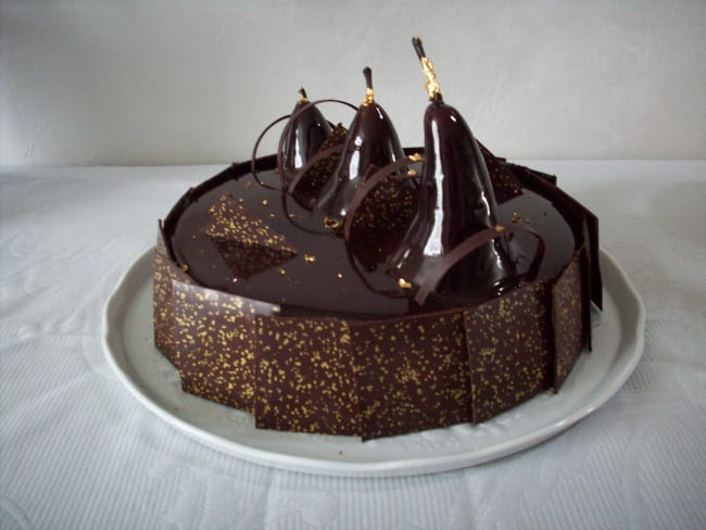 Entremets chocolat et poires flambées