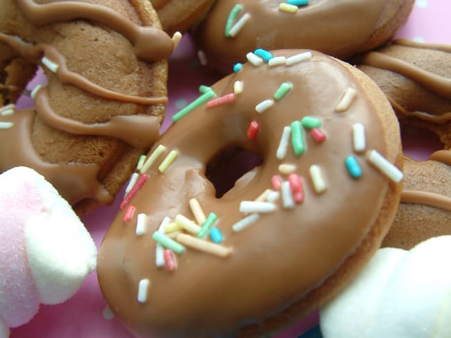 Les mini donuts au chocolat
