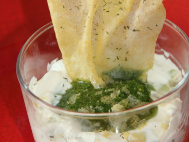 Verrines de samon, comme un tzatziki, et pesto d'aneth