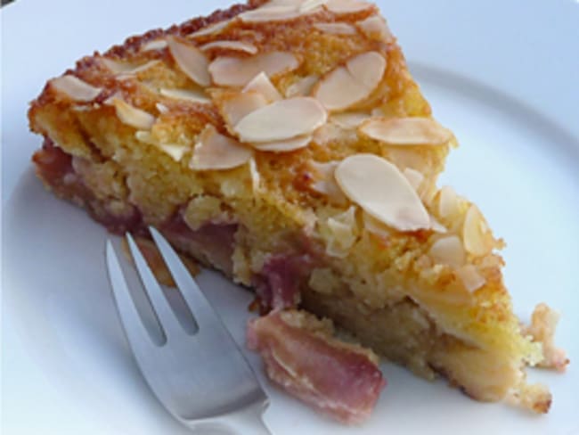 Gâteau à la rhubarbe et à l’orange