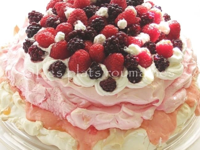 Pavlova aux fruits rouges