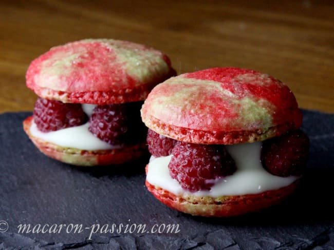 Macarons framboise pistache