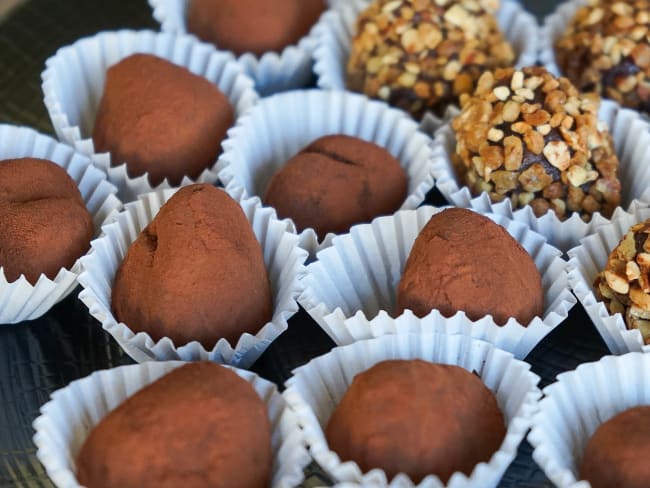 Ganache à truffes Ganache à truffes noire gingembre poivre