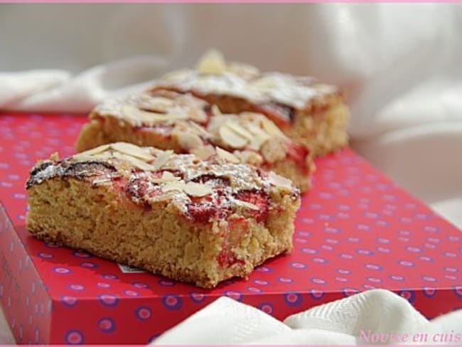 Blondies aux fraises et amandes