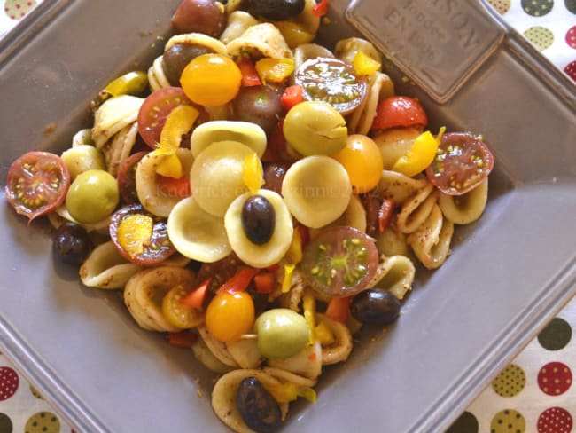 Orecchiette à la tapenade allégée, aux deux olives et tomates cerises