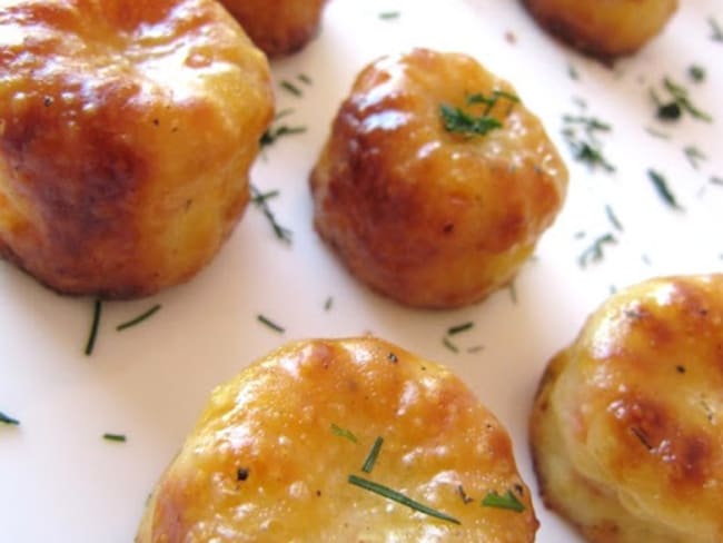 Cannelés au saumon fumé et à l'aneth