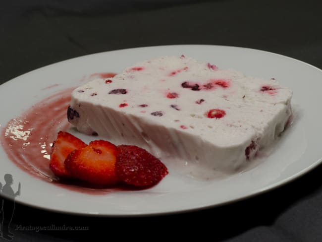 Semifreddo aux fruits rouges